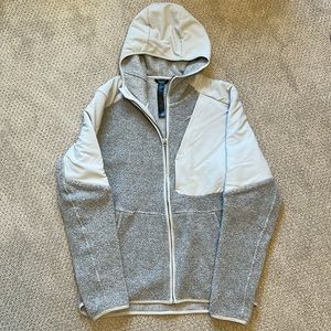 Lululemon sweater size large